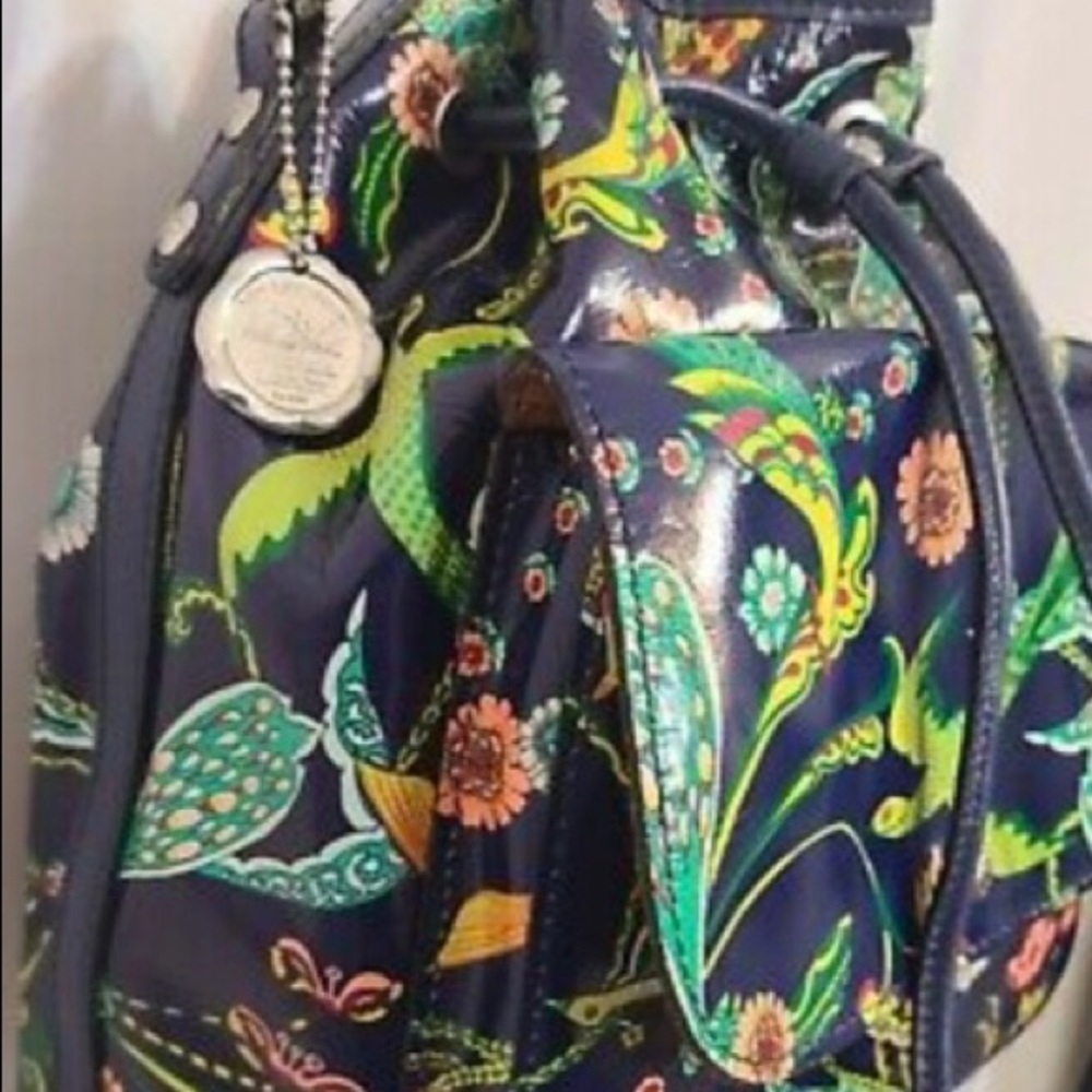 Patricia Nash Birds of Paradise Octavia Bucket Bag.